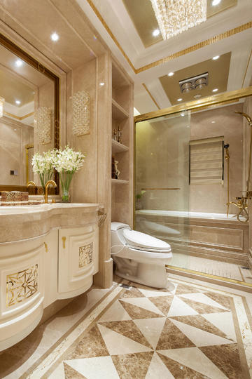 女子月入5万北漂十几年只攒下十万